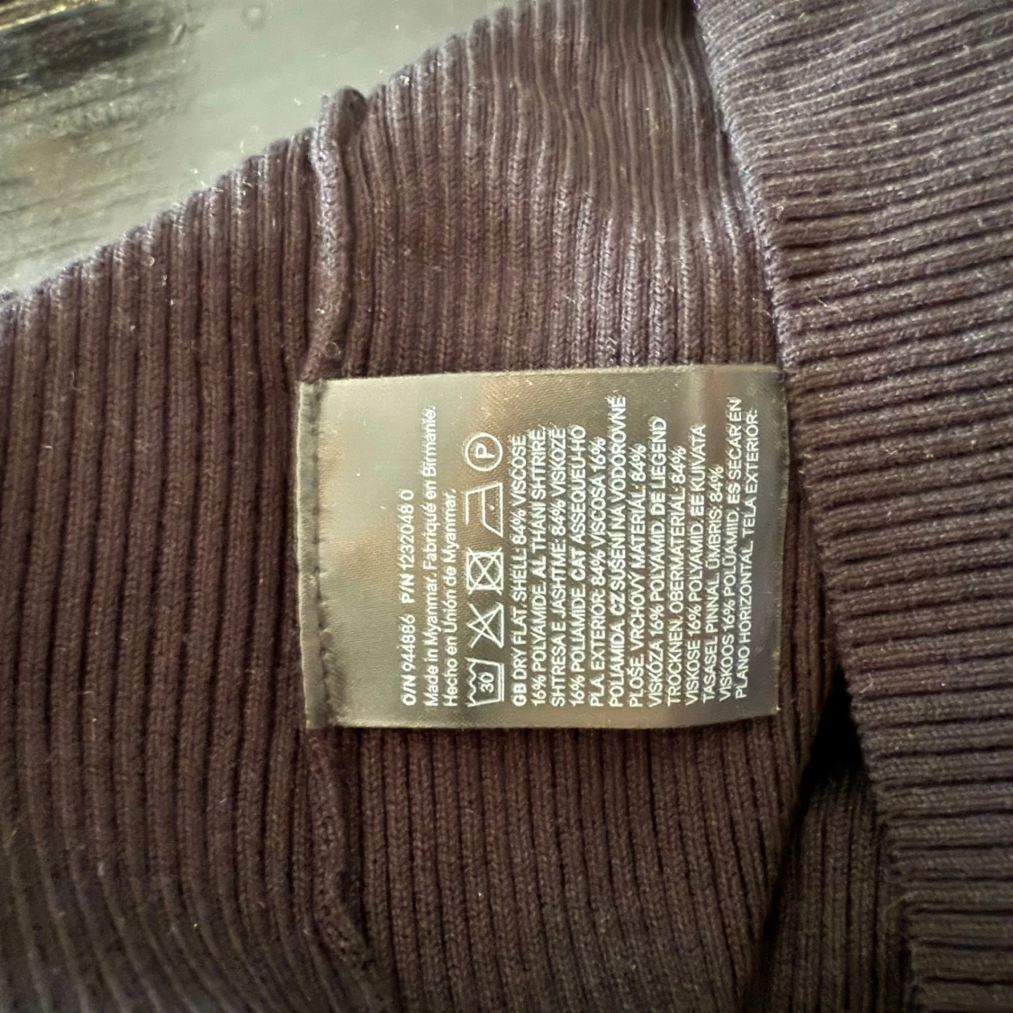 Svart ribbad tröja från H&M - 3