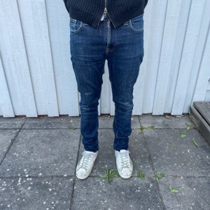 Nudie jeans  - Nudie jeans - Modell: High Kai - Storlek: W31/L32 - skick: 9/10 - Nypris runt 2000kr 