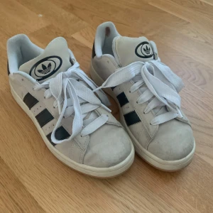 Adidas Campus  - Säljer mina adidas campus då jag inte använder dem. De är i bra sick och i strl 40