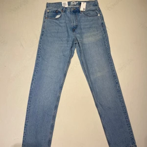 Lager 157 jeans - Lager 157 ljus blåa jeans i ny skick inga defekter. Säljer då de inte passar mig. 
