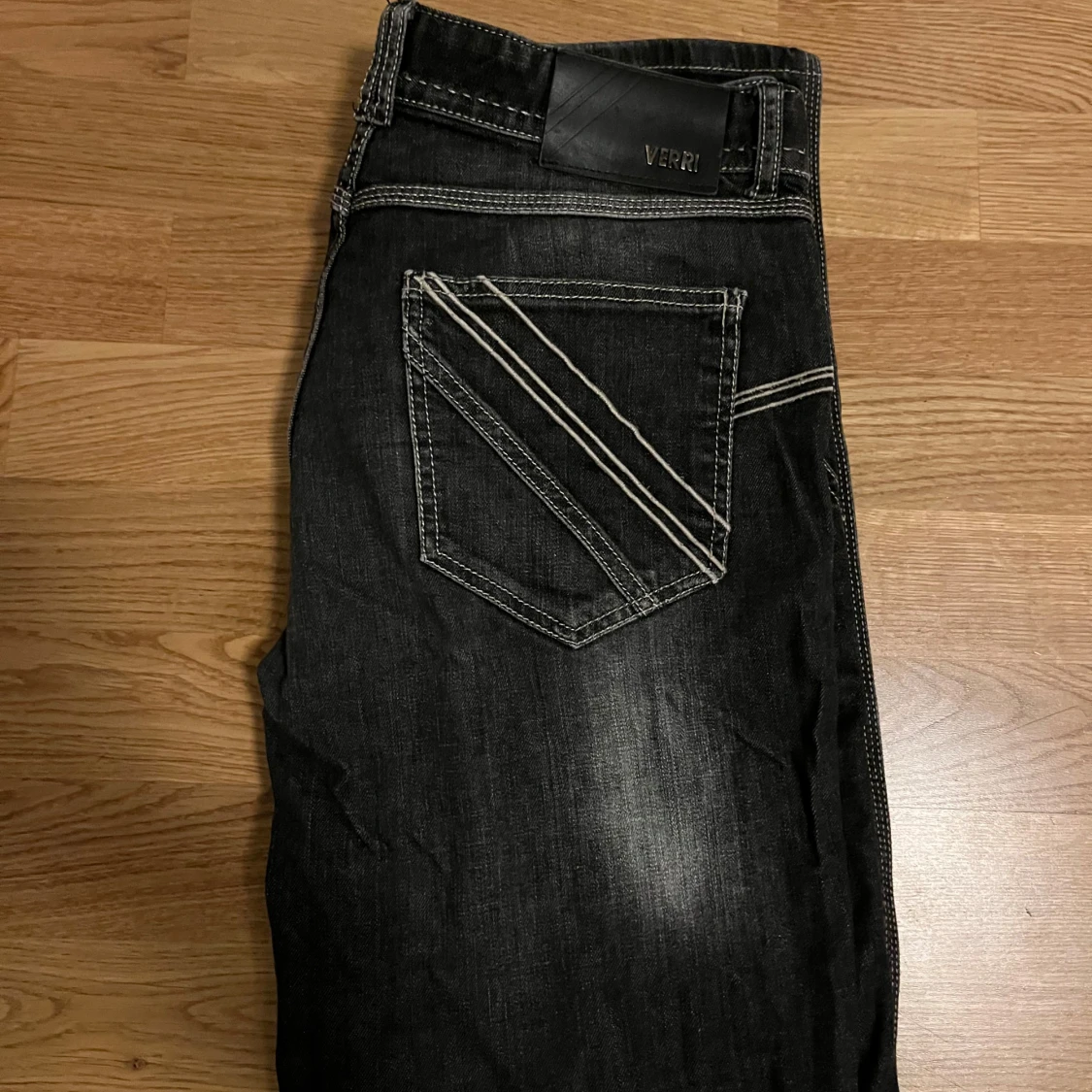 Svarta jeansbyxor från Verri - 2