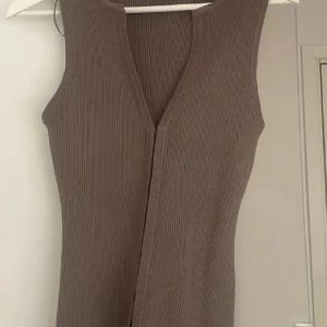 intressekoll på populär Zara topp - värdens finaste topp!!