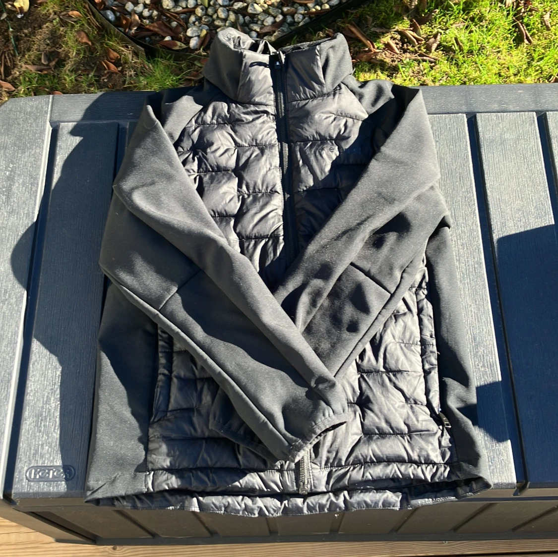 Svart cardigan från Everest