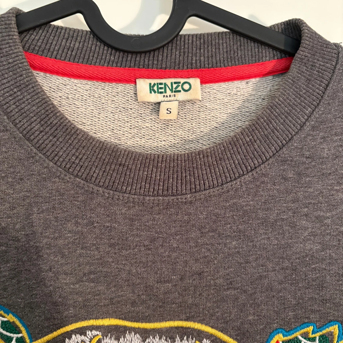 Grå sweatshirt med tiger från Kenzo - 1