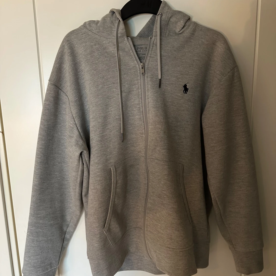 Grå hoodie från Polo Ralph Lauren