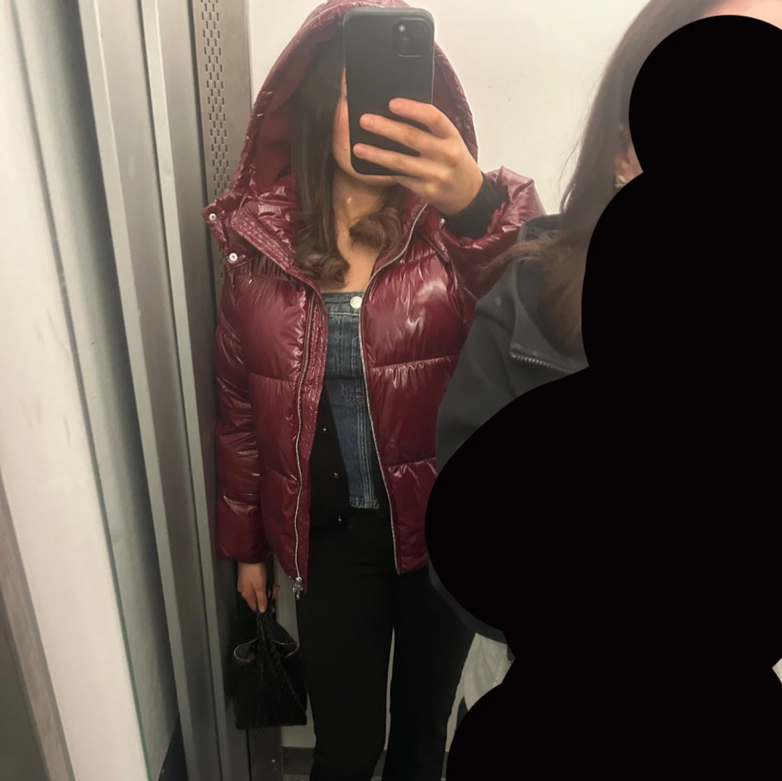 Vinröd pufferjacka från Nelly - 1