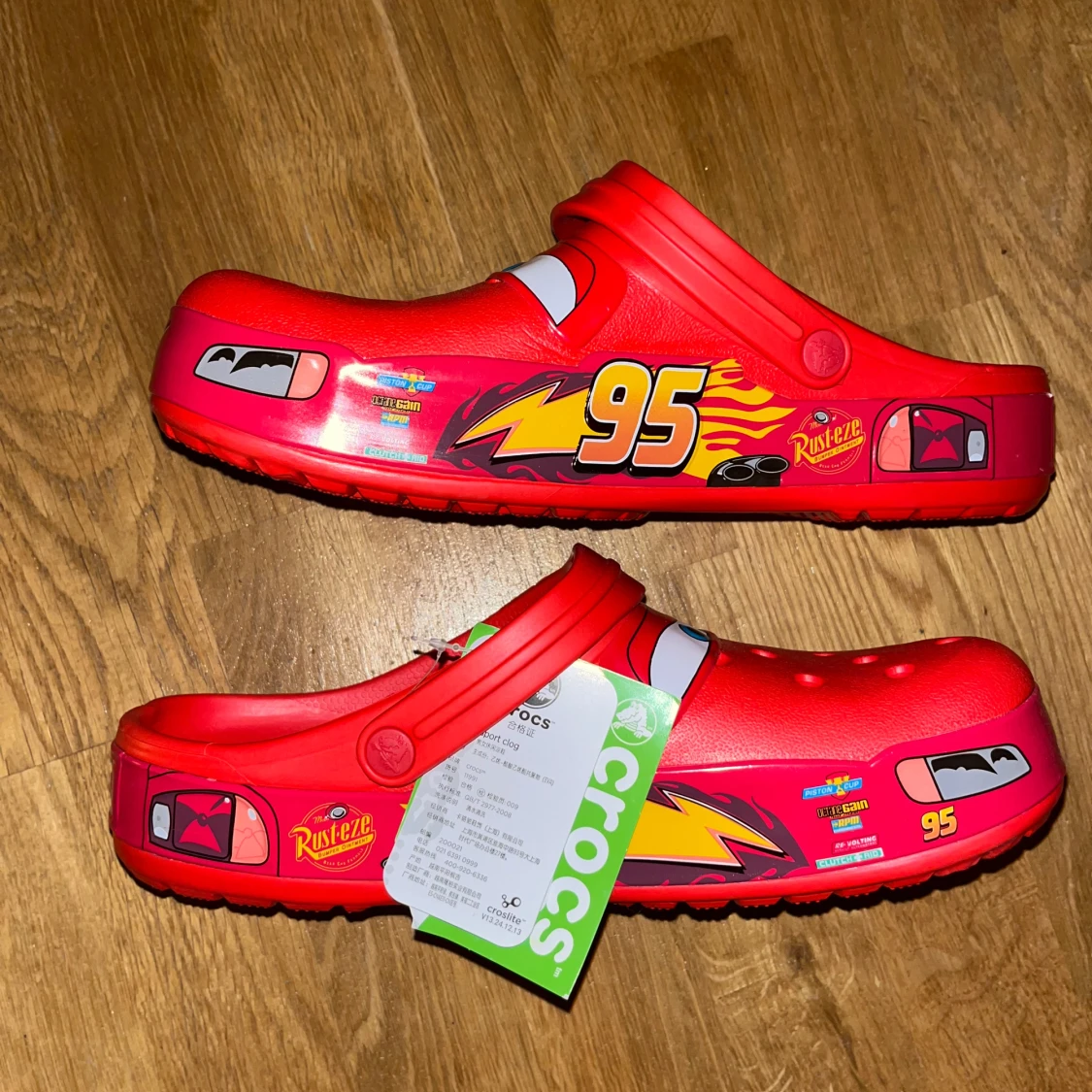 Lightning mcqueen crocs - 1