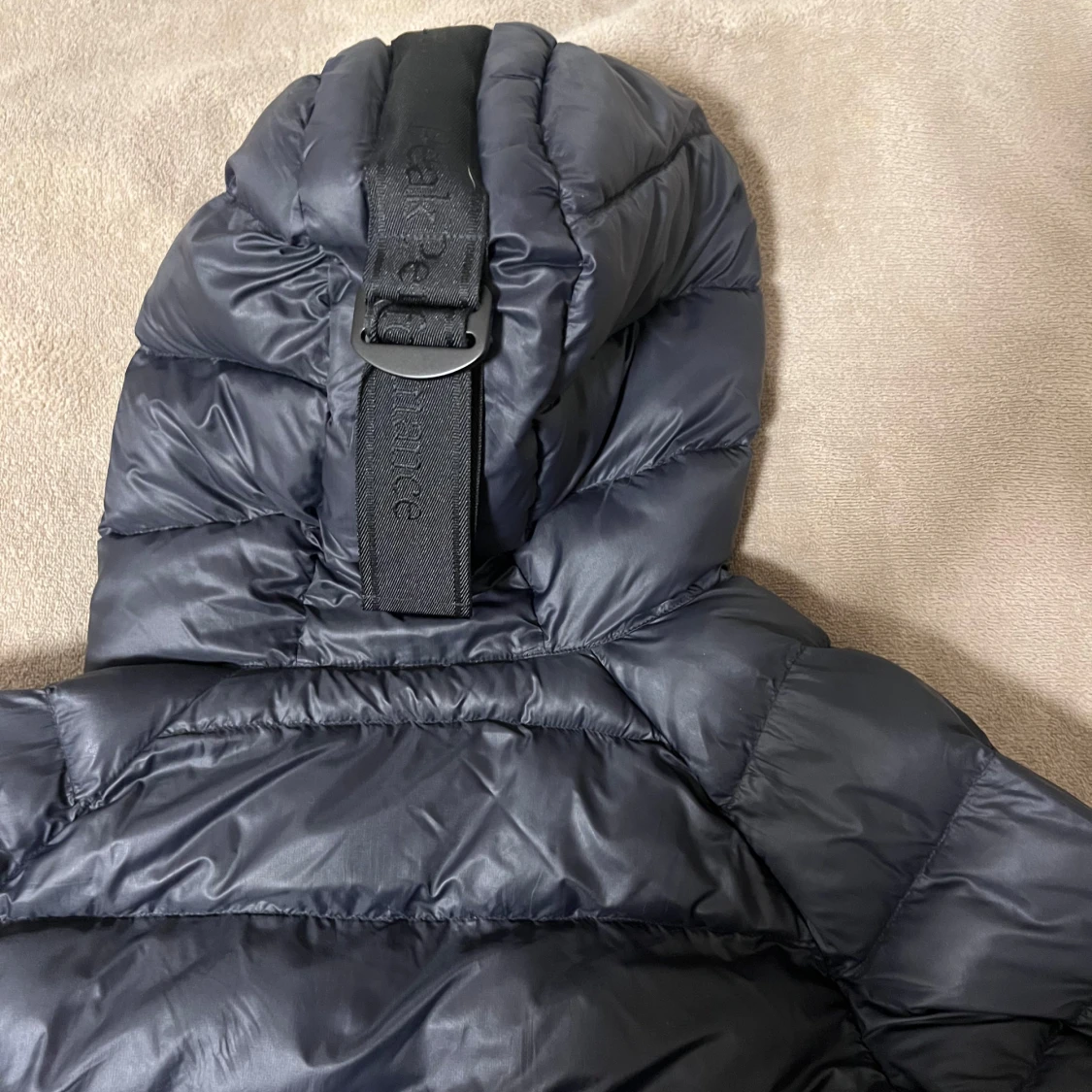 Svart jacka från Peak Performance - 1