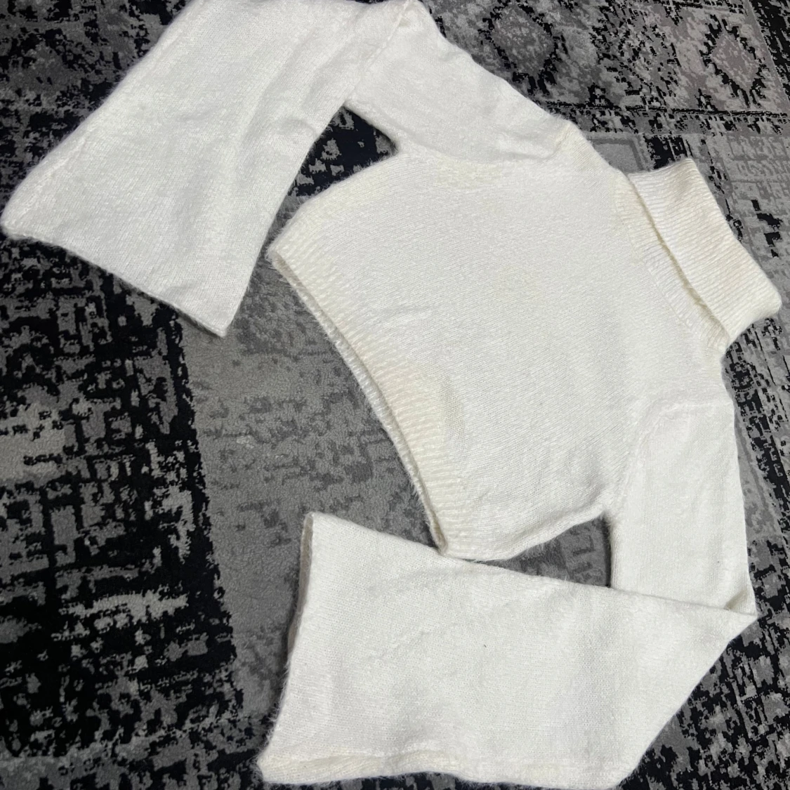 Vit stickad polotröja från Shein