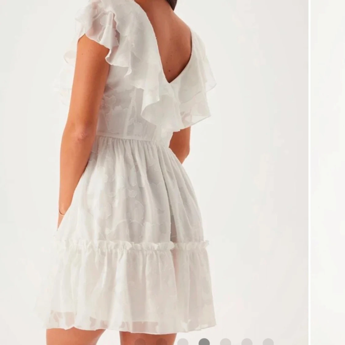 Vit klänning från bubbleroom i stl L - 1