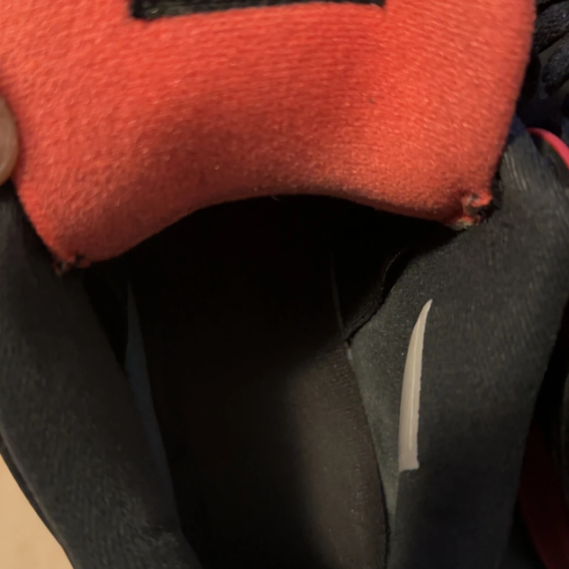 Jordan 4 red thunders - 3