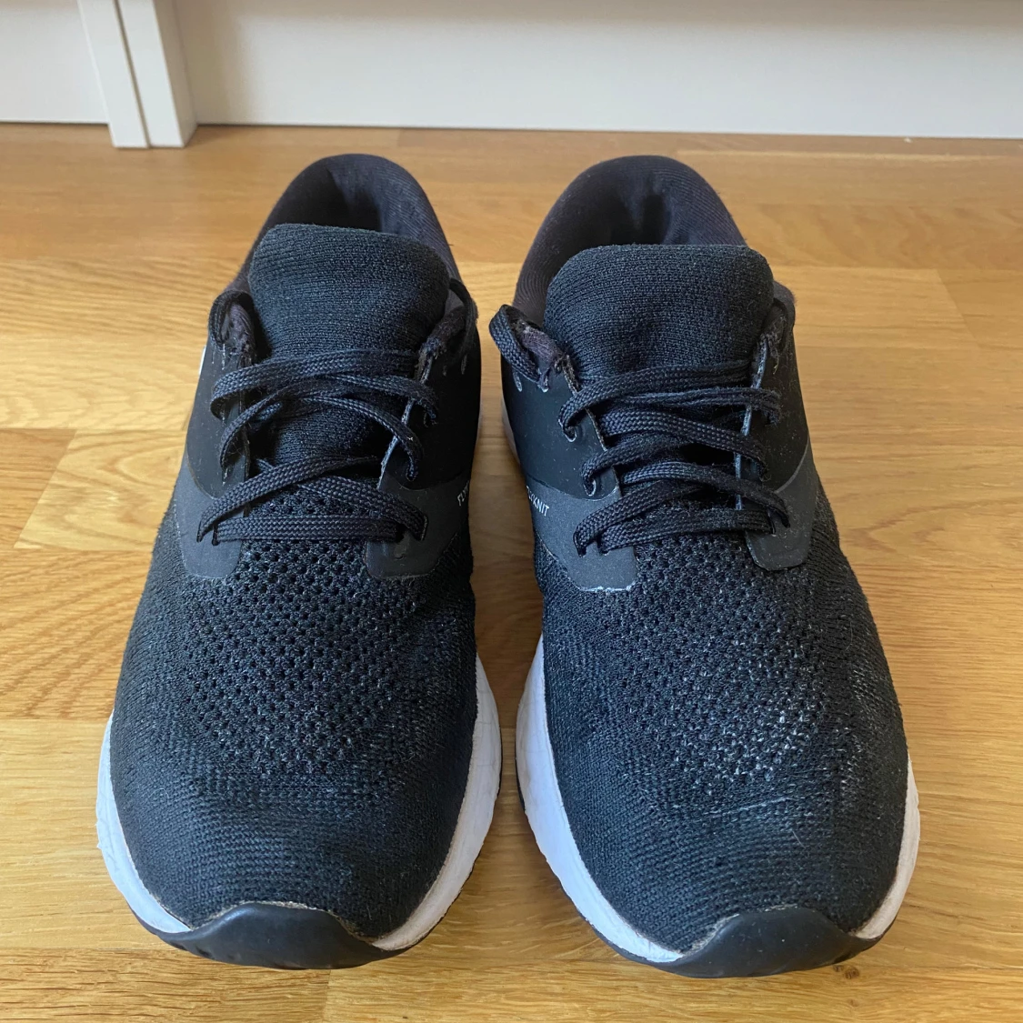 Svarta Nike sneakers - 1