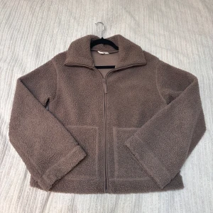 Teddy jacka  - Teddy jacka från hm knappt använd 