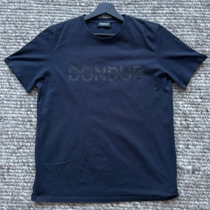 DONDUP T-SHIRT - Dondup T-shirt - Skick: 9,7, använd 2 gånger - deluxecloset 