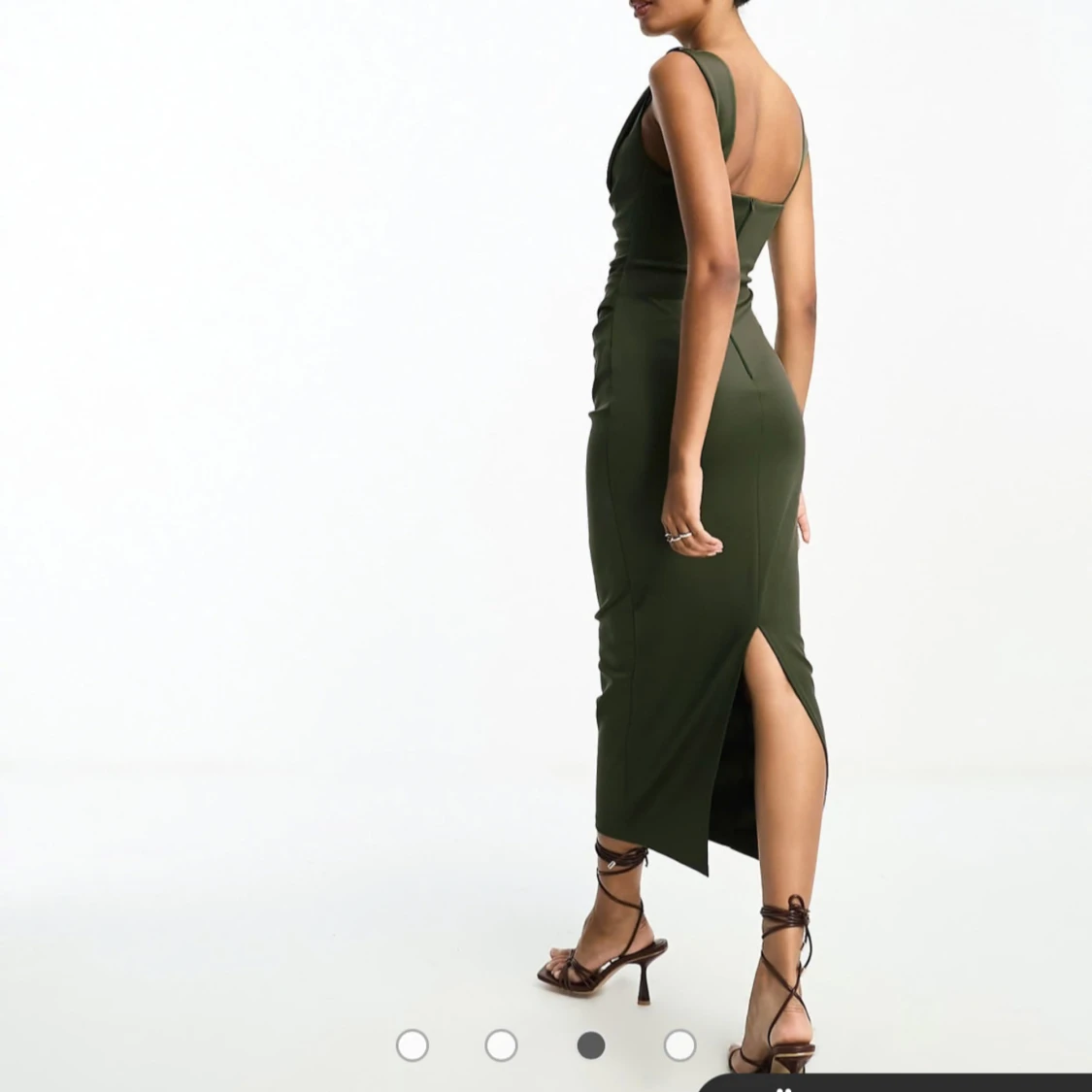 Grön axelbandslös klänning - 2