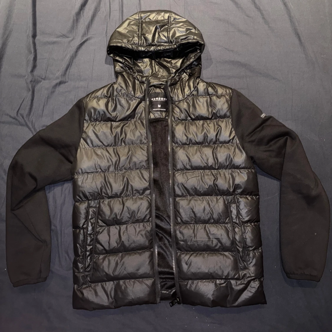 Svart dunväst från Koroshi - 2