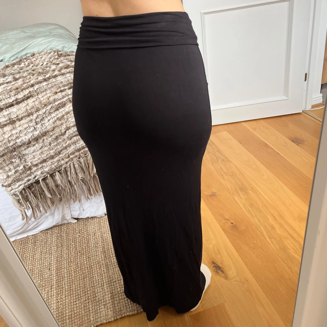 Svart maxikjol folded GinaTricot  - 2