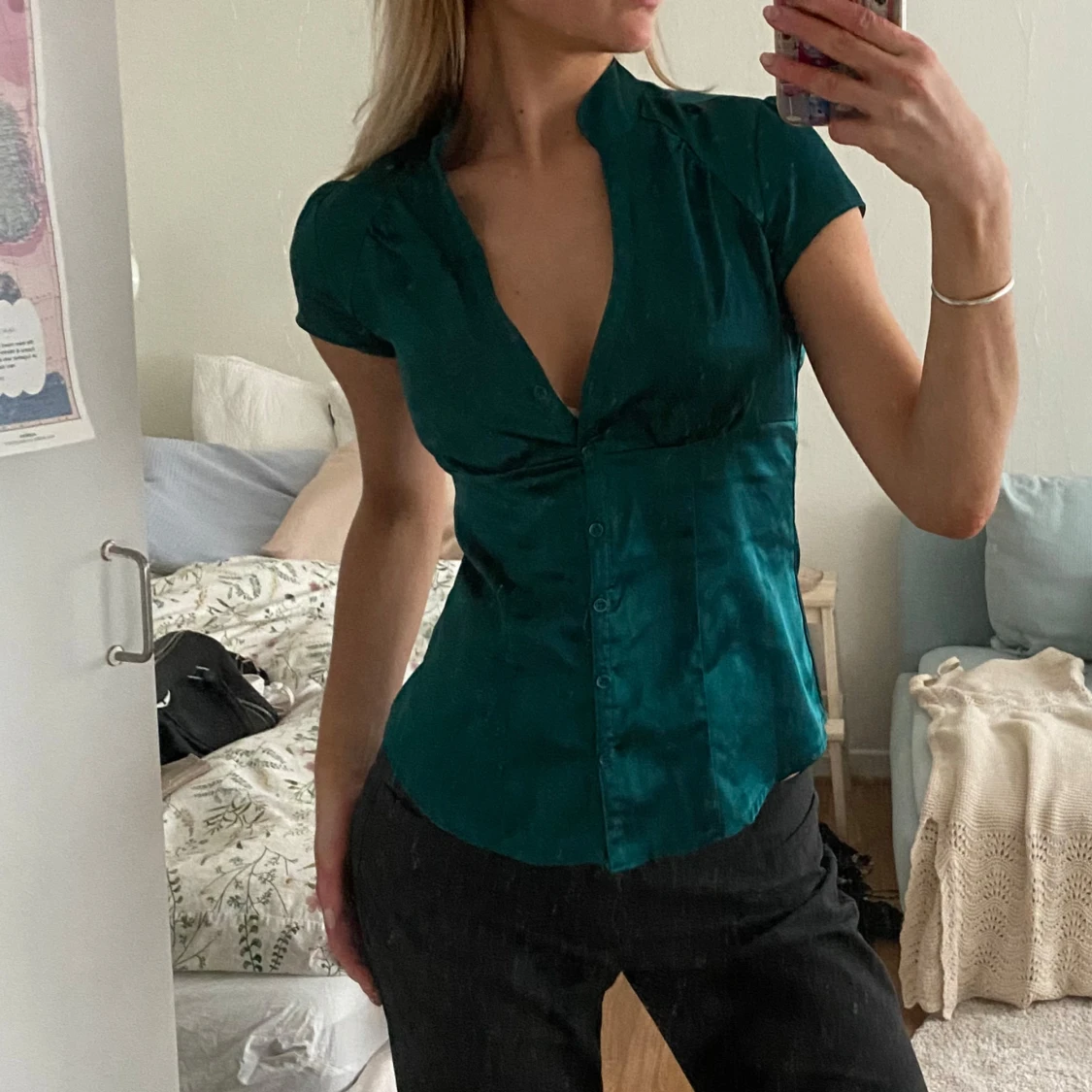 Grön blus med korta ärmar - 1