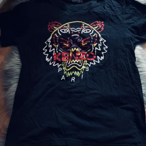 Kenzo t-shirt - Bra skick 
