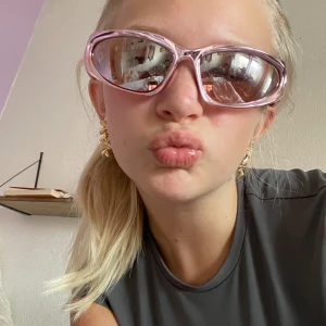 solglasögon  - galet snygga solglasögon 💅💗