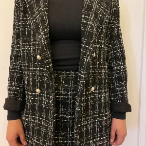 Kavaj med kjol - Elegant Kavaj med kjol