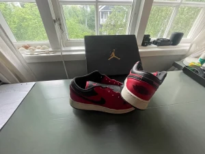 Nike Air jorden skor - Allt originellt tillkommer  Hör av er vid frågor och funderingar. Öppen för förslag 