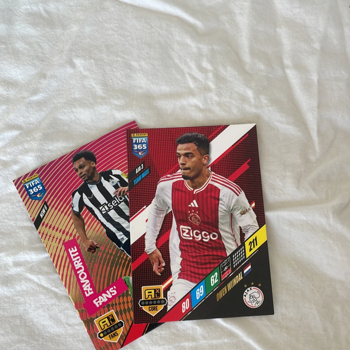 Säljer fotbollskort  - 92