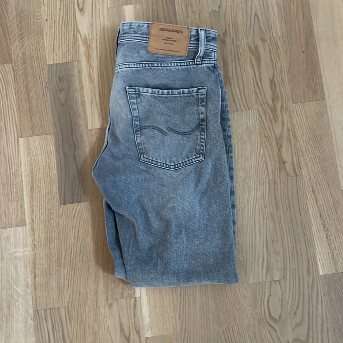 Jeans grå  - 91