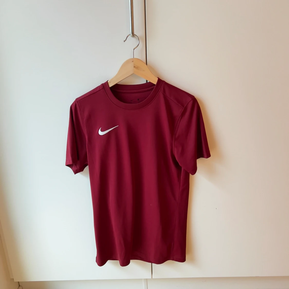 Nike sport tshirts