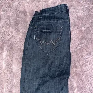 Bootcut jeans från bluemoon, står storlek 16 skulle säga att dom är xs- s, 