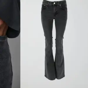Intressekoll på dessa knappt använda jeans. Från Gina tricot. ❣️