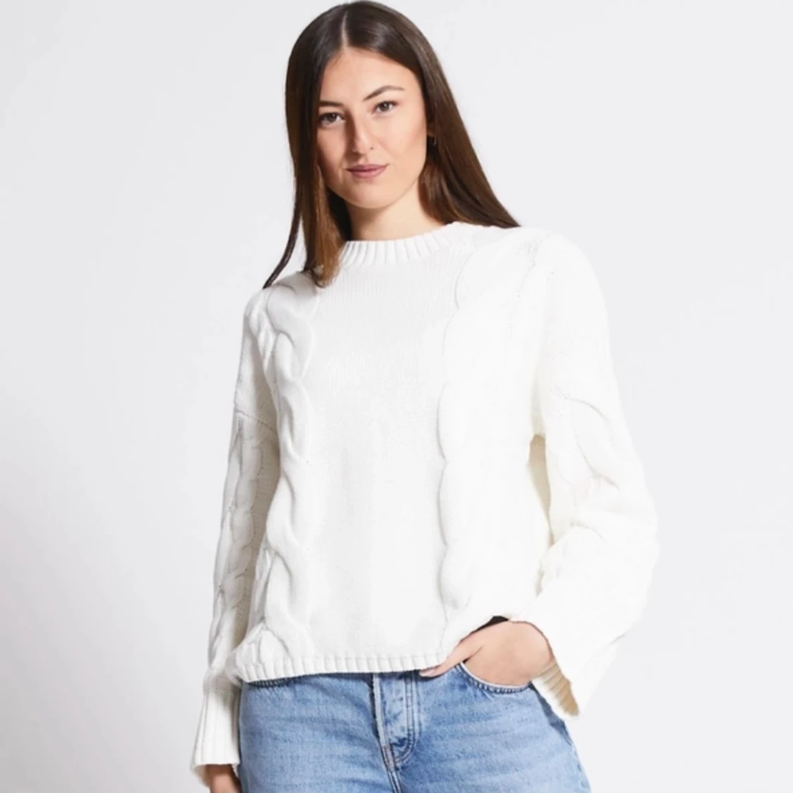 Vit stickad tröja  - 90