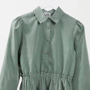 Skjorta Lola May stl 40 - Använd och tvättad 1 gång  Super fint skick 