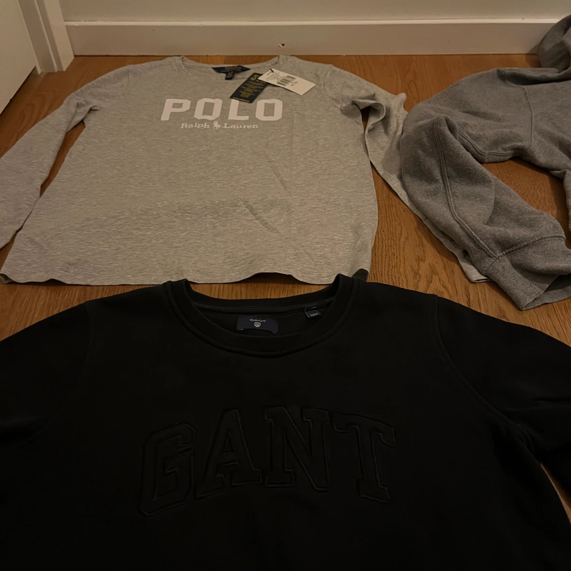 Märkes tröjor - 90