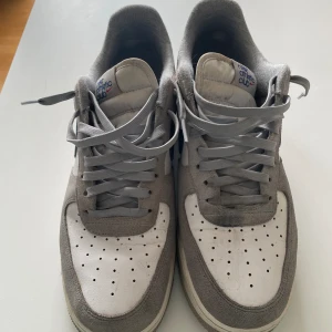 Nike Air Force 1 - Nike Air Force 1 i fint skick