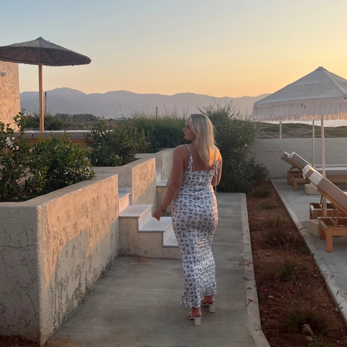 Blommig långklänning  - 90