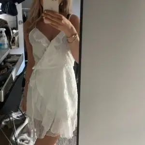 Fin vit klänning från hm