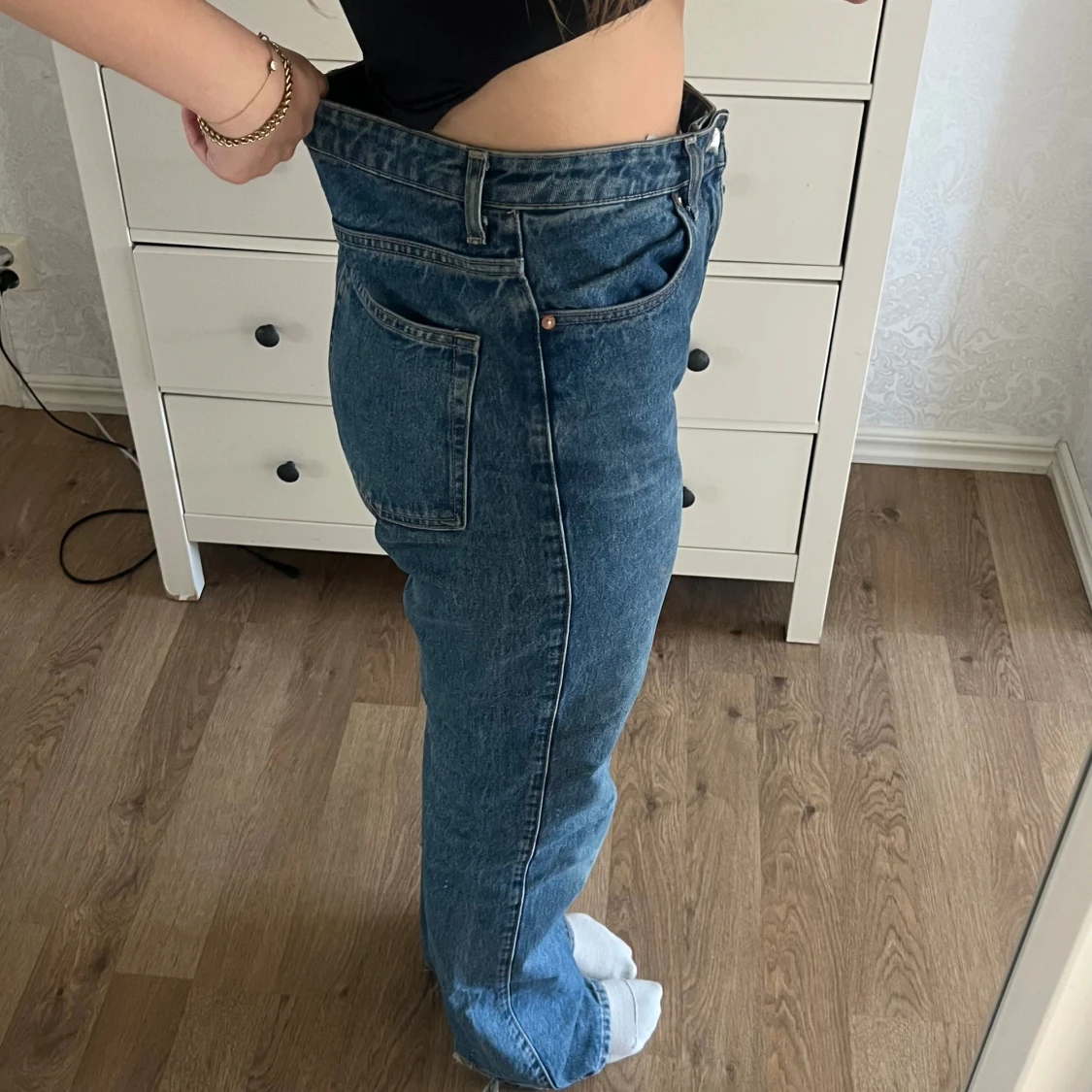 Högmidjade blåa jeans  - 90
