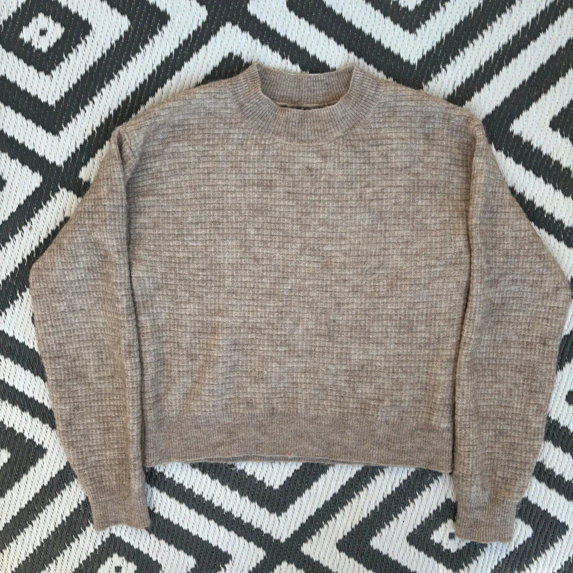 stickad tröja beige - 90