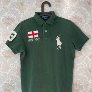 Ralph Lauren England Polo SMALL  Pit to Pit - 47cm  Length - 71cm