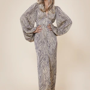 Söker!! 🤍 - Söker denna i storlek 36/38! 🧸🤍 Betalar fullpris! 