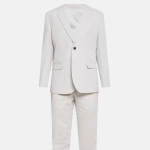 Lawrence grey kostym  - Aldrig använd  Nypris 4100