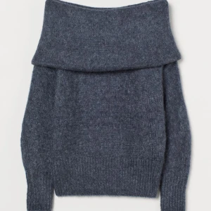 Off shoulder stickad tröja - Endast använd fåtal gånger💞