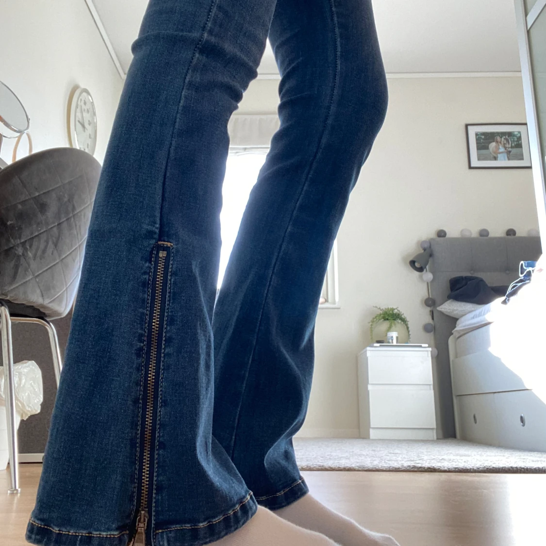Jeans med cool detalj - 91