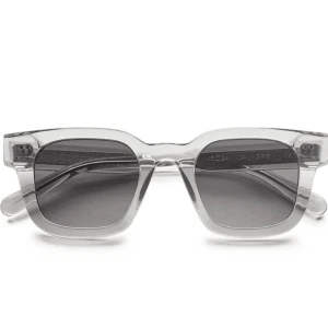 Chimi 04 Gray - Chimis 04 Gray  Använda en gång  perfekt nu för vår och sommar  Original pris 1250kr jag säljer för 600kr!