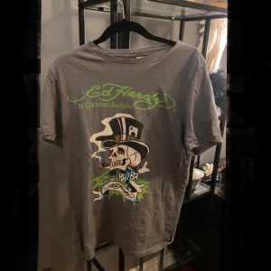 Ed hardy t-shirt - Super cool o snygg ed hardy t-shirt