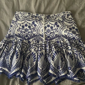 Zara kjol - Så fin kjol som tyvärr inte passar mig längre 🩷