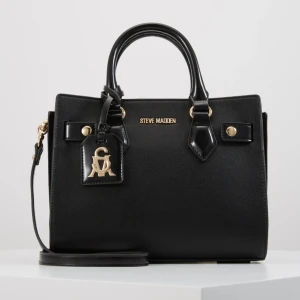 STEVE MADDEN HANDVÄSKA - Helt ny, nypris 1300kr, väskan har prislappenkvar och den är fortfarande inplastad. 