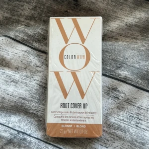 Color wow root cover up - Root cover up ifrån color wow i färgen blonde. Helt oöppnad. Nypris 399. 