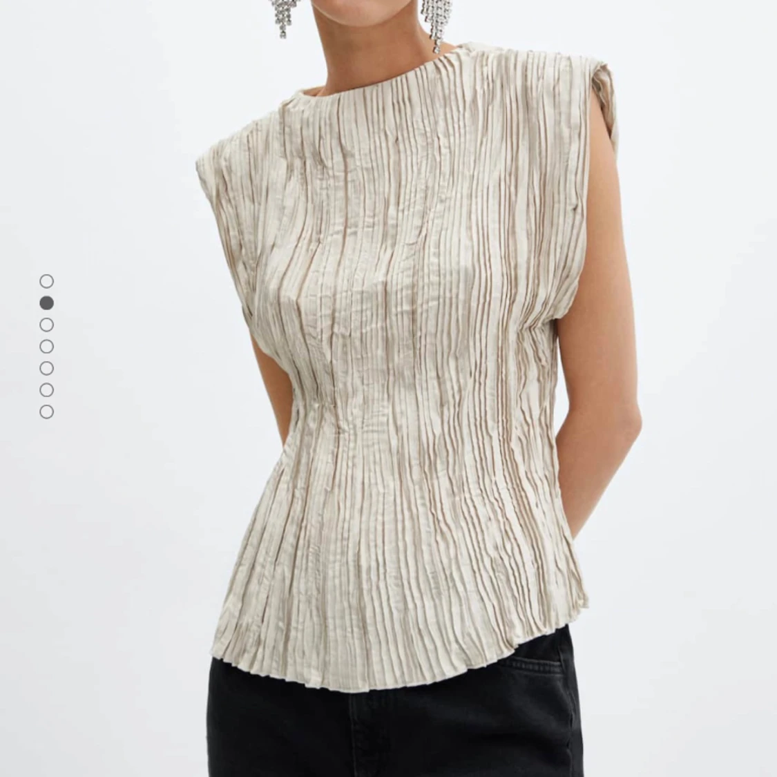 Plisserad satinerad blus 